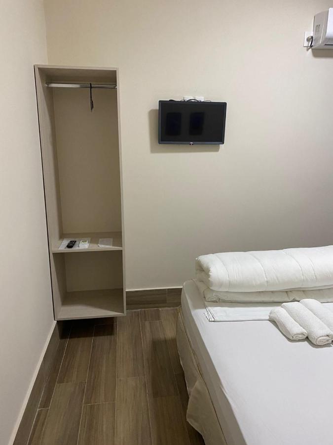 Avenida Hotel De Резенди Екстериор снимка