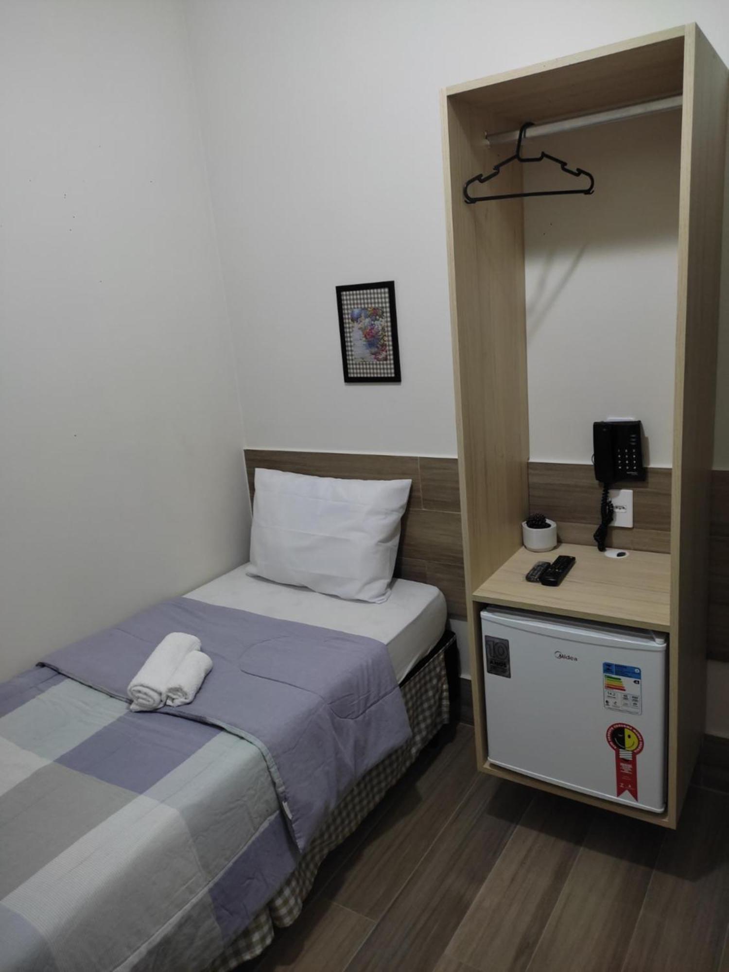 Avenida Hotel De Резенди Екстериор снимка
